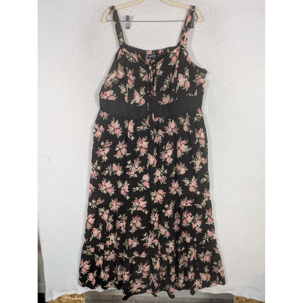 Torrid Maxi Dress Women's 3 Black Pink Floral Crochet Trim Tiered Boho